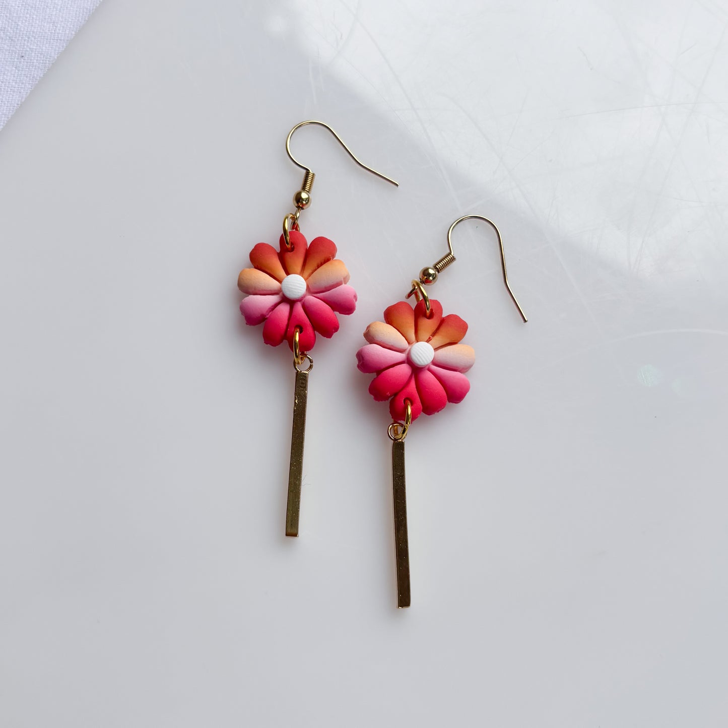 FLOWER EARRINGS (LESBIAN FLAG)