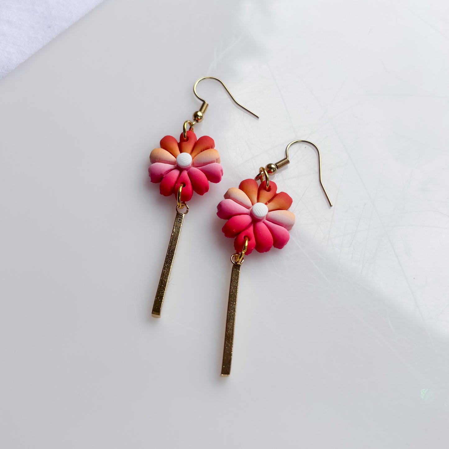 FLOWER EARRINGS (LESBIAN FLAG)