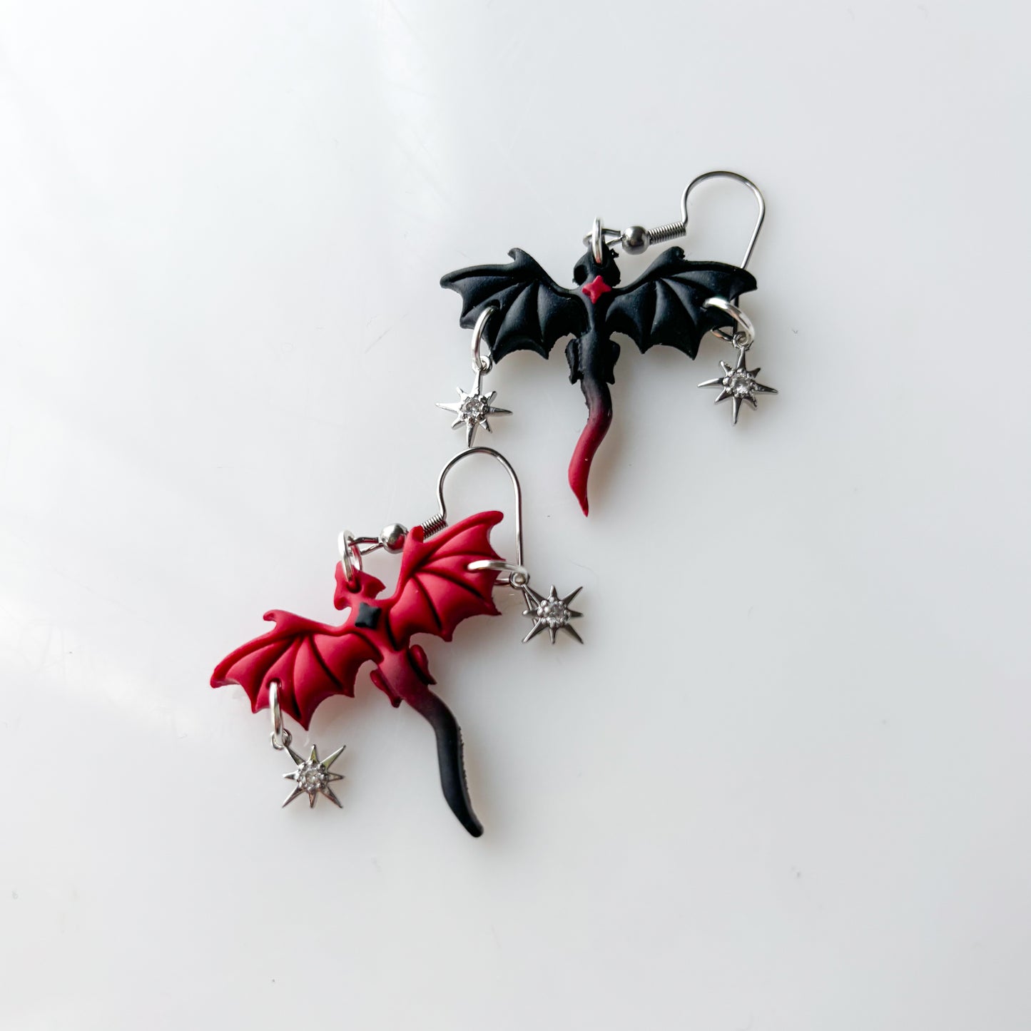 ASTEROID RED/BLACK MINI DRAGON EARRINGS