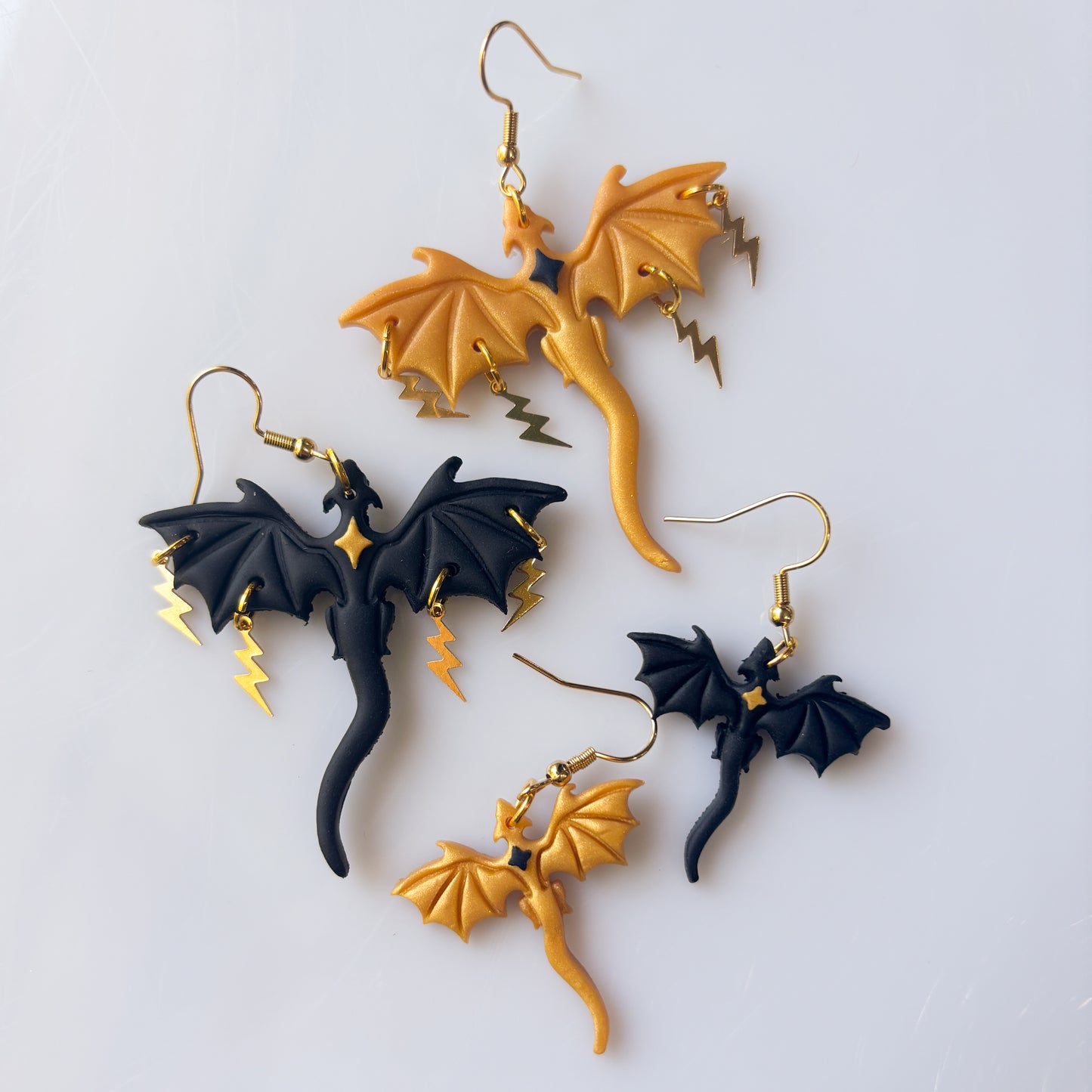 BLACK GOLD MISMATCH DRAGON EARRINGS (MINI)