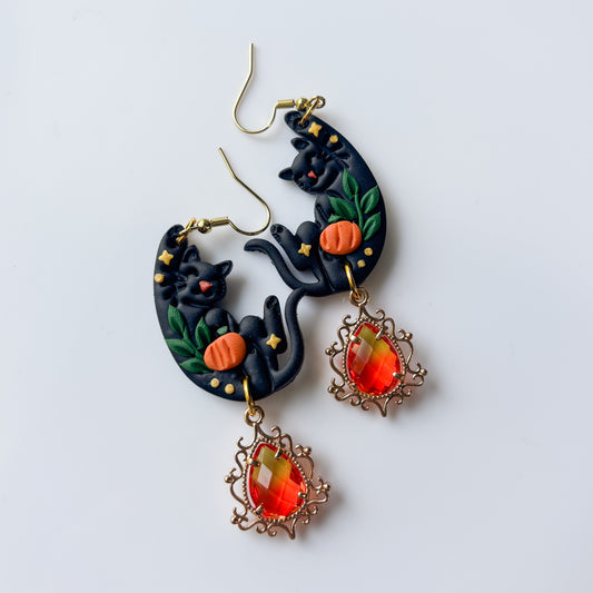 PUMPKIN HANGING CATS EARRINGS