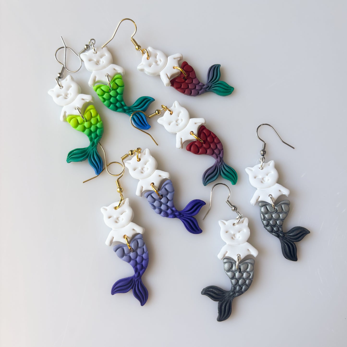 CAT FISH EARRINGS (METALLIC)