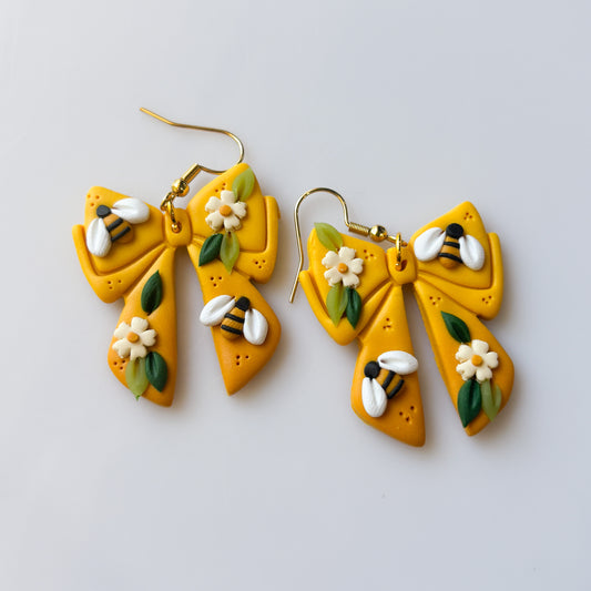 HONEYBEE BOW EARRINGS