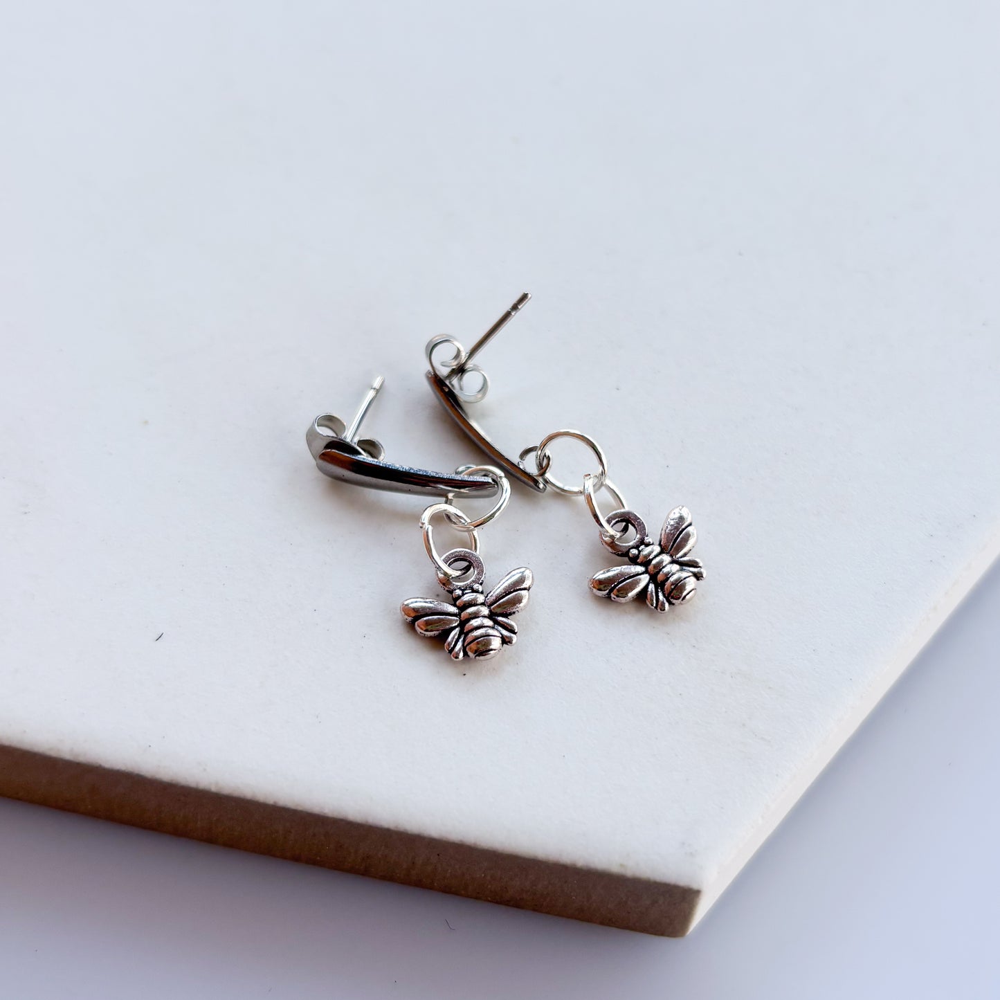 SILVER BEE STUD CHARM EARRINGS