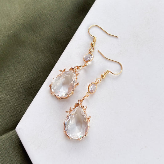 FOLIAGE CRYSTAL CHARM EARRINGS