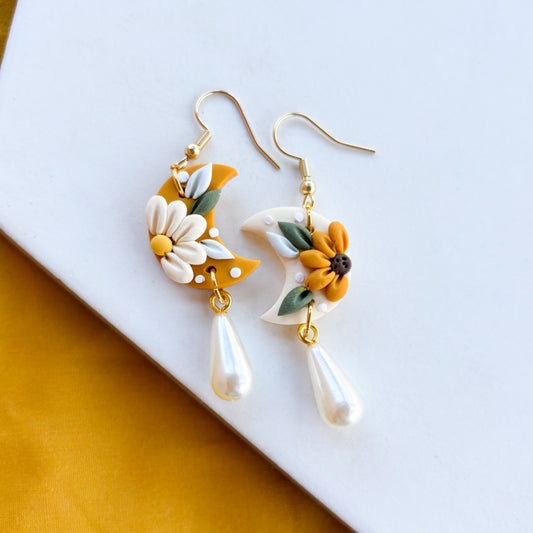 DAISY SUNFLOWER MOON EARRINGS (MEDIUM)