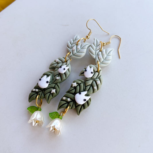 TOTORO LEAVES DANGLE EARRINGS