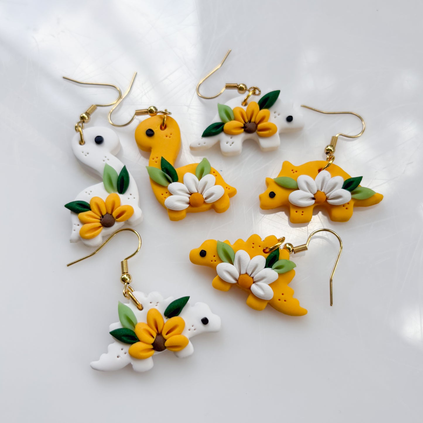 MISMATCHED DAISY SUNFLOWER DINO EARRINGS (BRONTO)