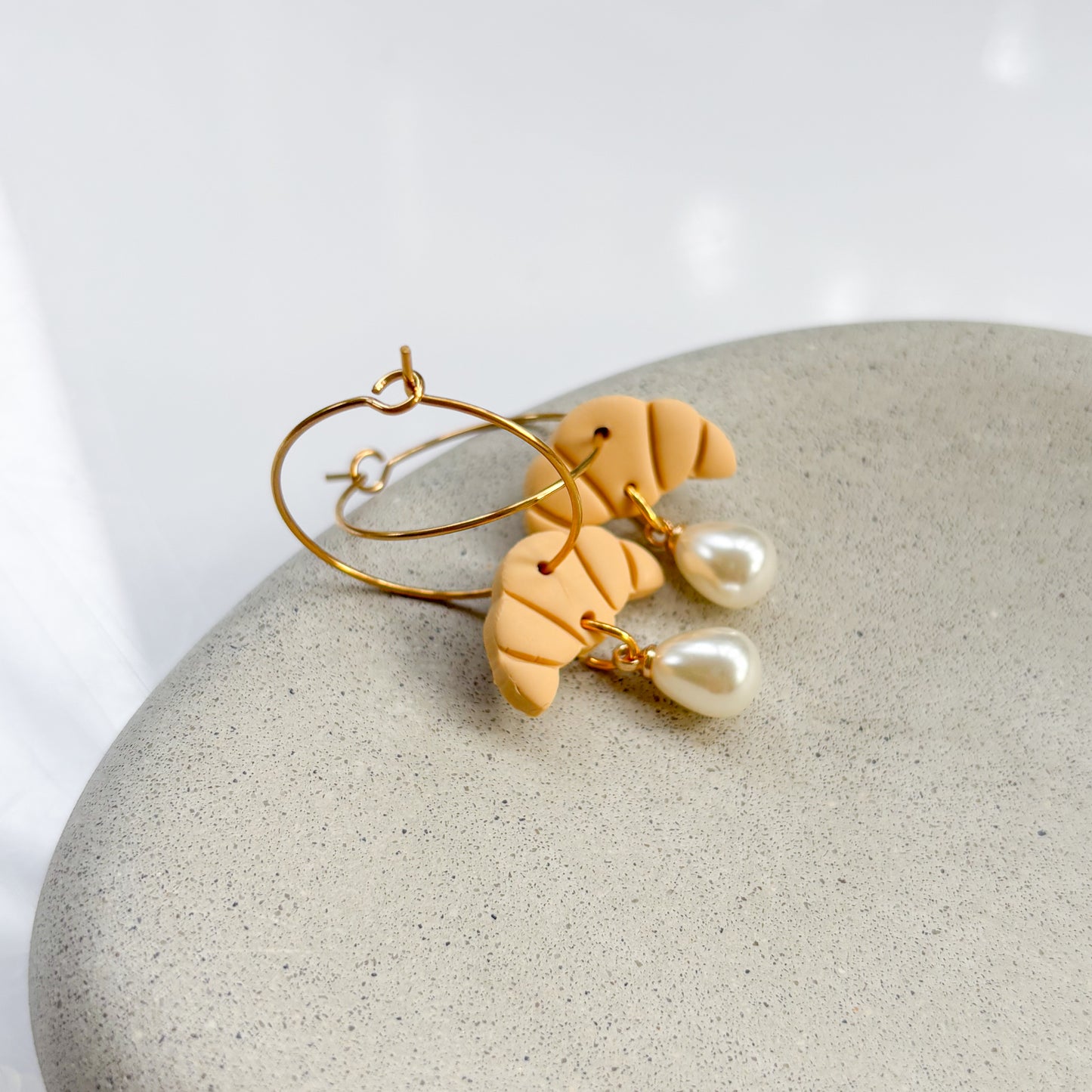 CROISSANT HOOP EARRINGS