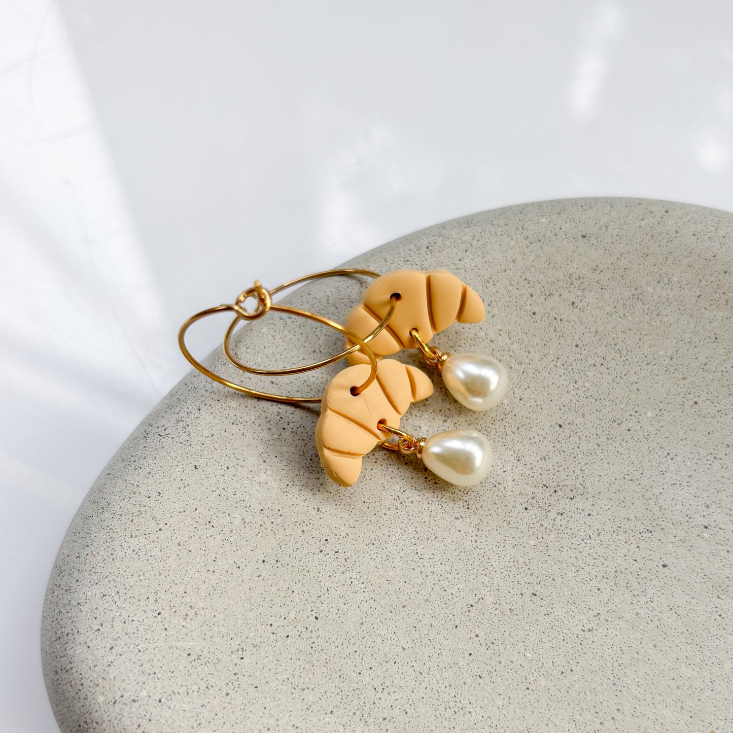 CROISSANT HOOP EARRINGS