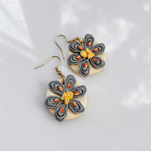 OYSTER EARRINGS