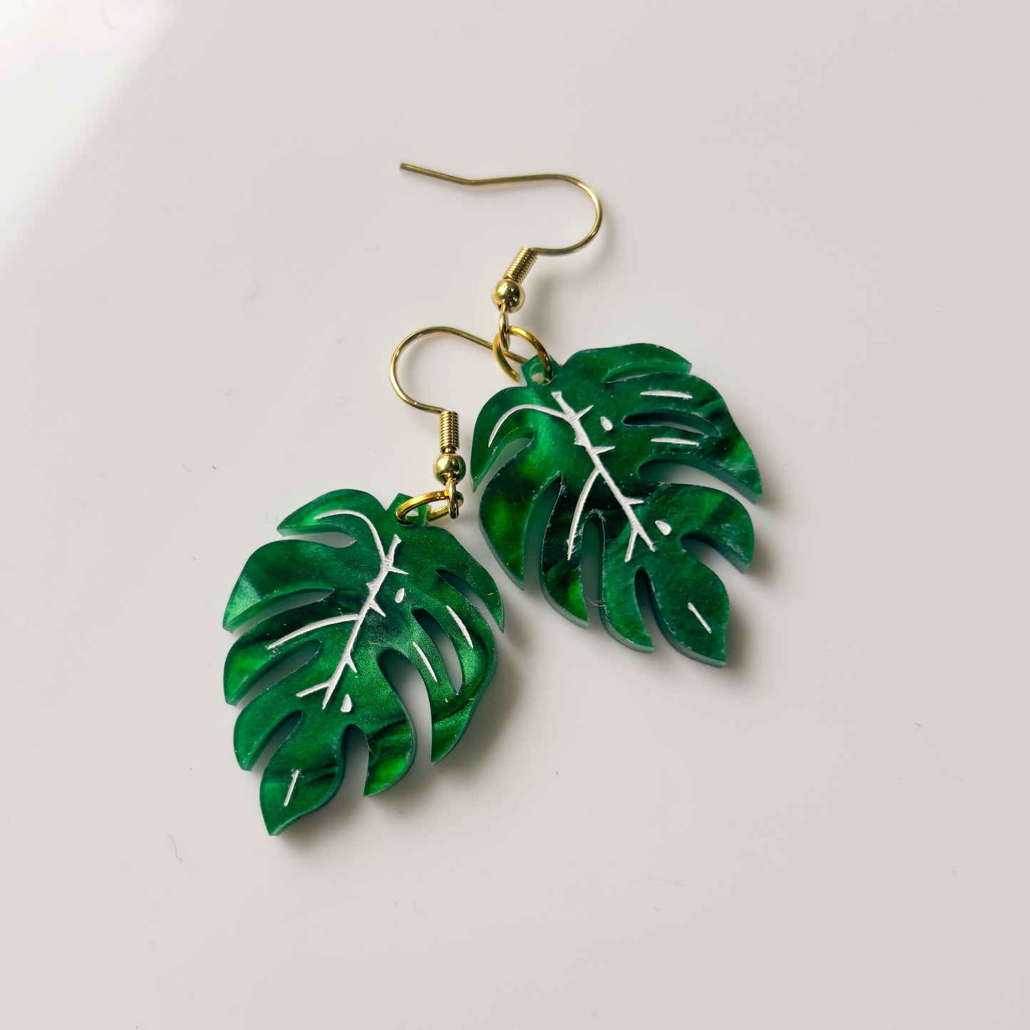 MONSTERA ACRYLIC EARRINGS
