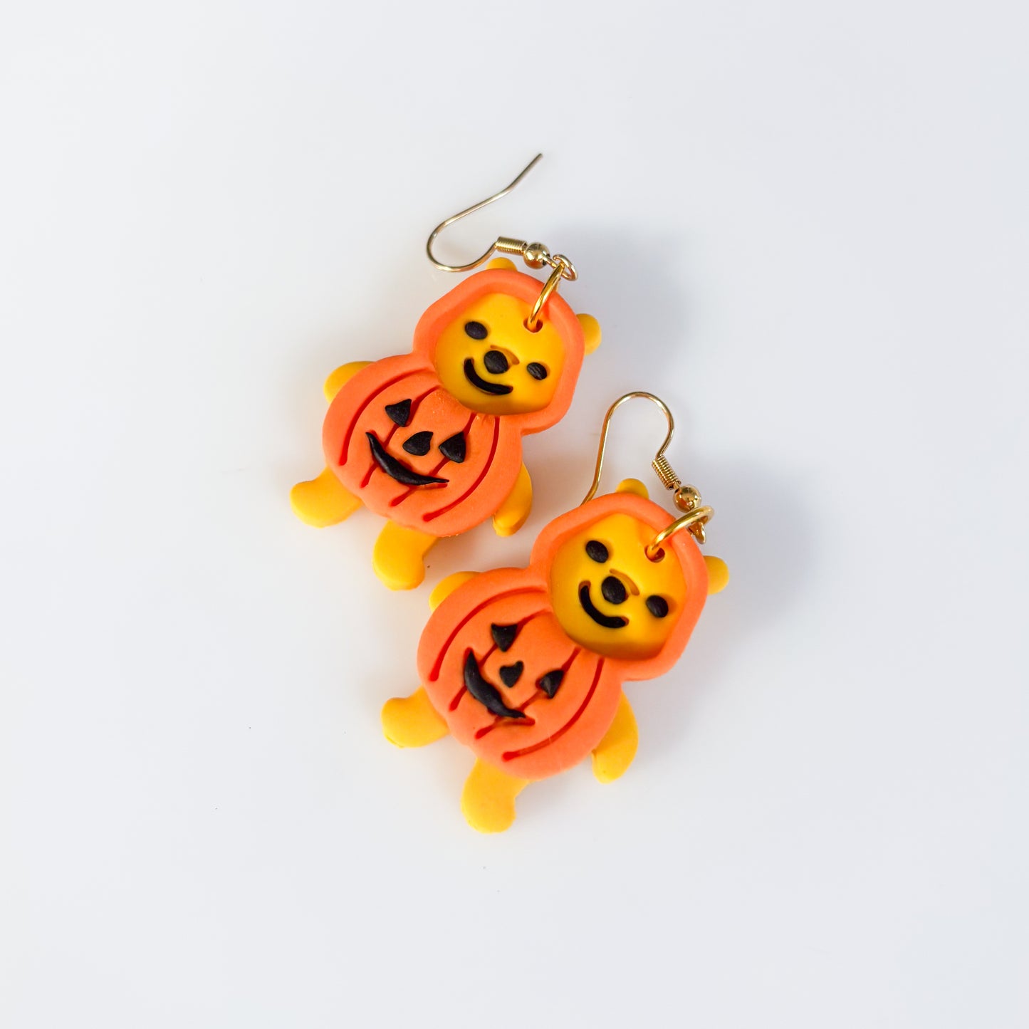 PUMPKIN WINNIE EARRINGS