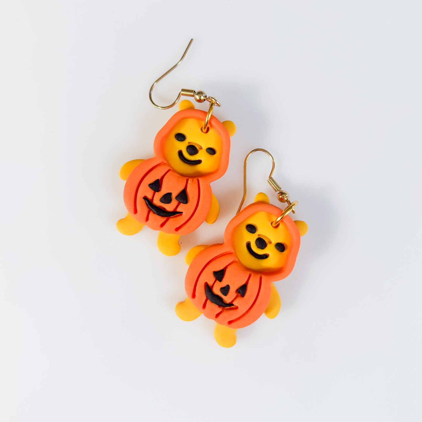 PUMPKIN WINNIE EARRINGS