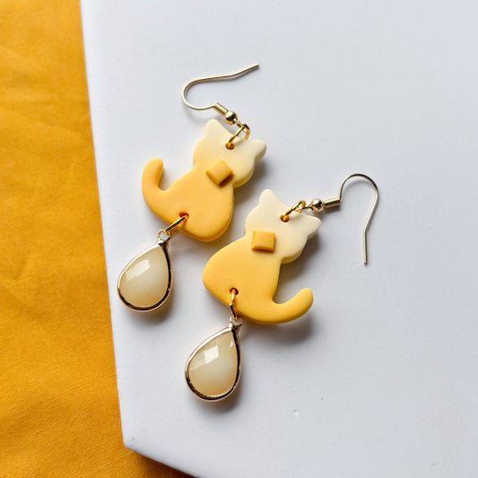 BUTTER CAT EARRINGS