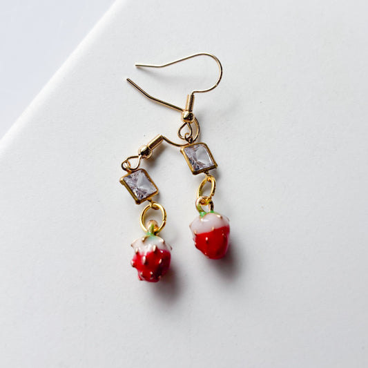 STRAWBERRY & SQUARE CHARM EARRINGS