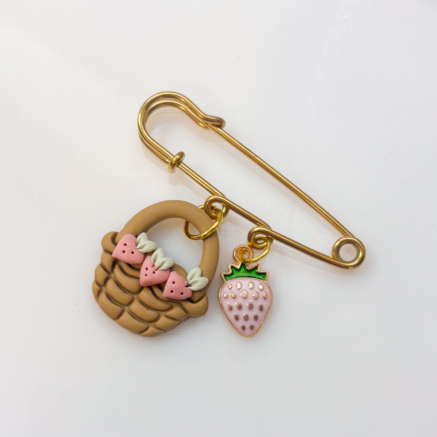STRAWBERRY BASKET PIN