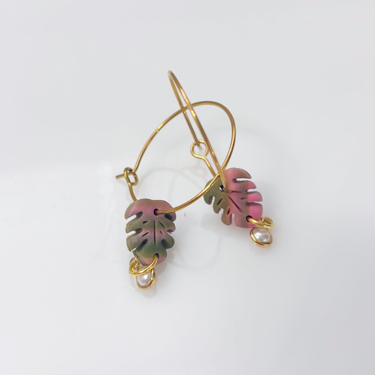 MONSTERA PINK SWIRL HOOPS