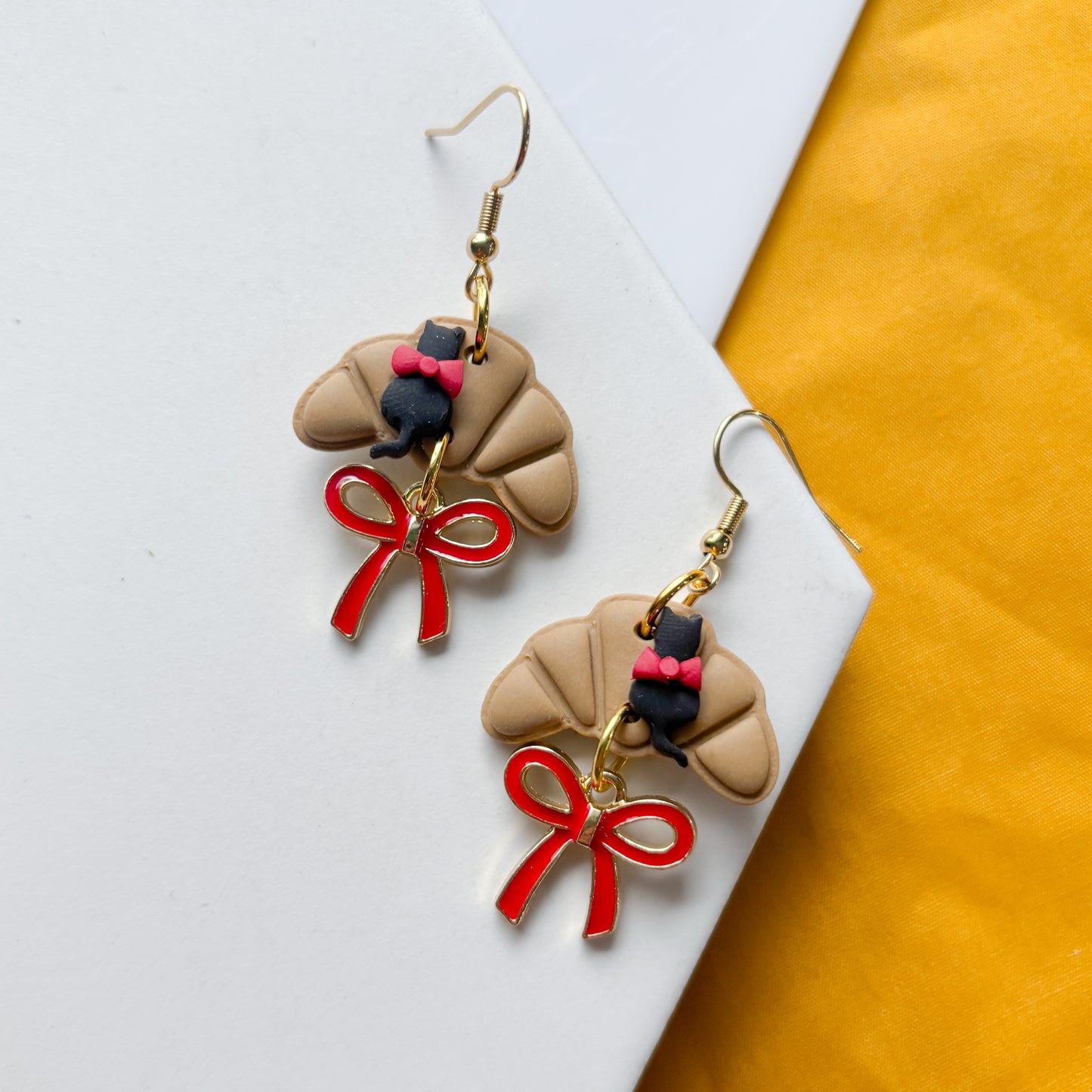 CROISSANT KIKI EARRINGS