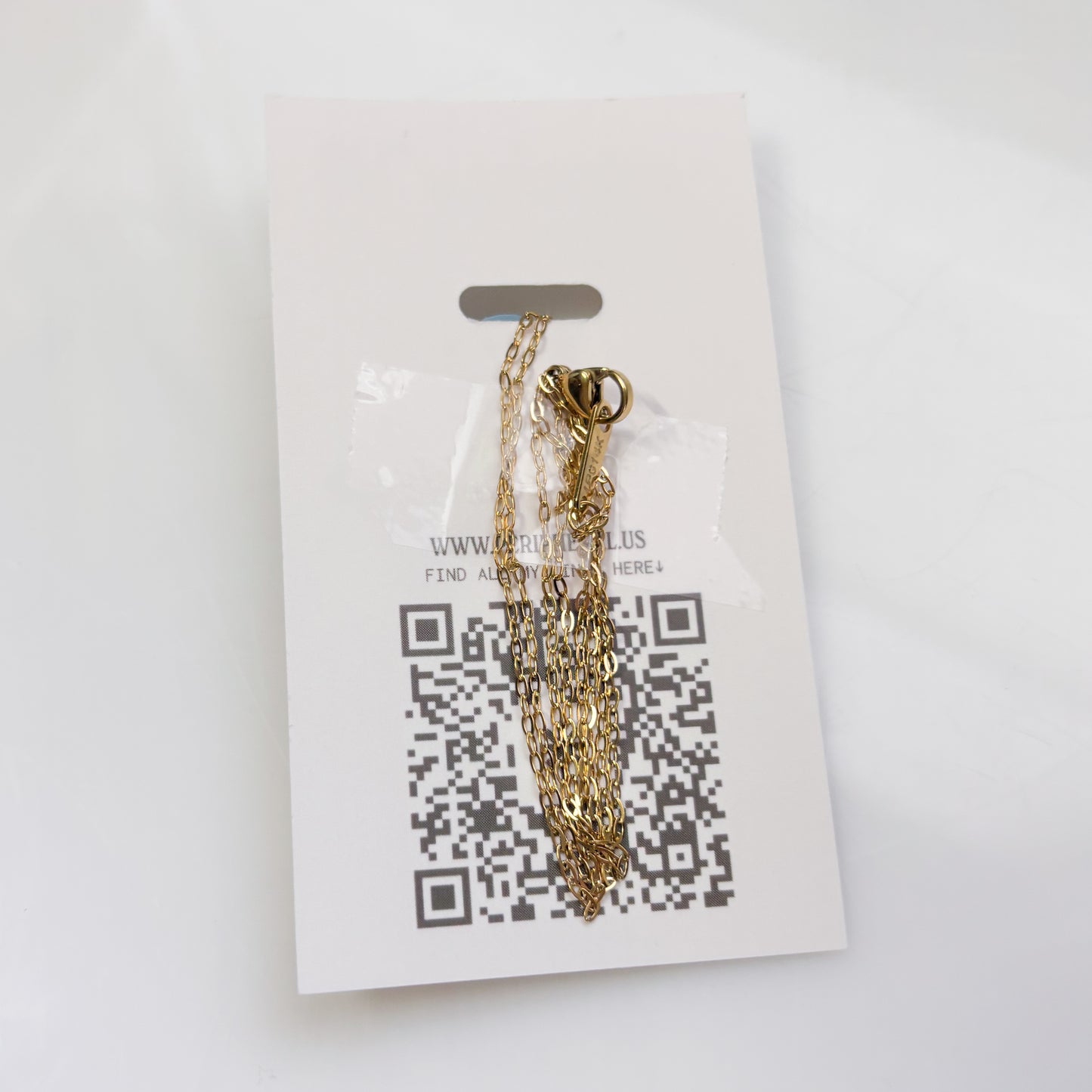 CLOUDY DINO NECKLACE (BRONTO)