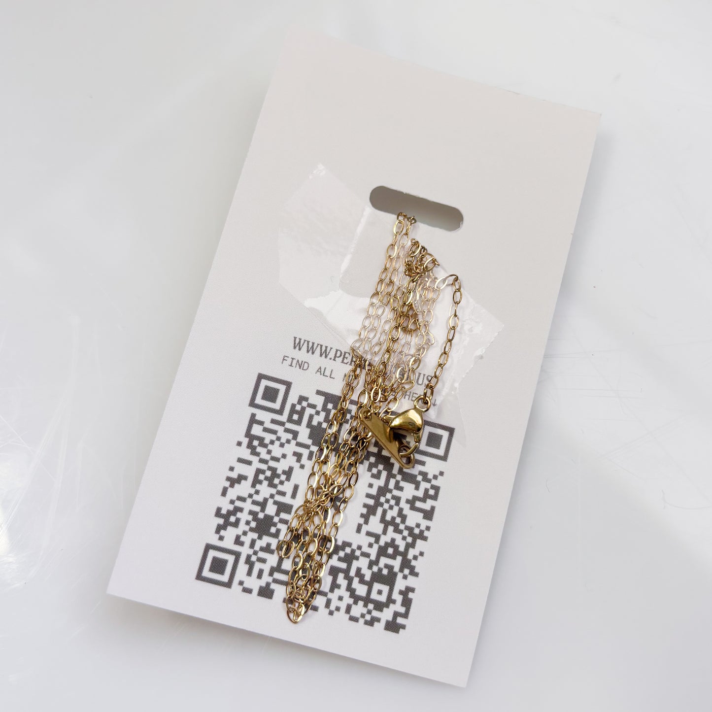 SUNFLOWER KHAKI DINO NECKLACE (BRONTO)