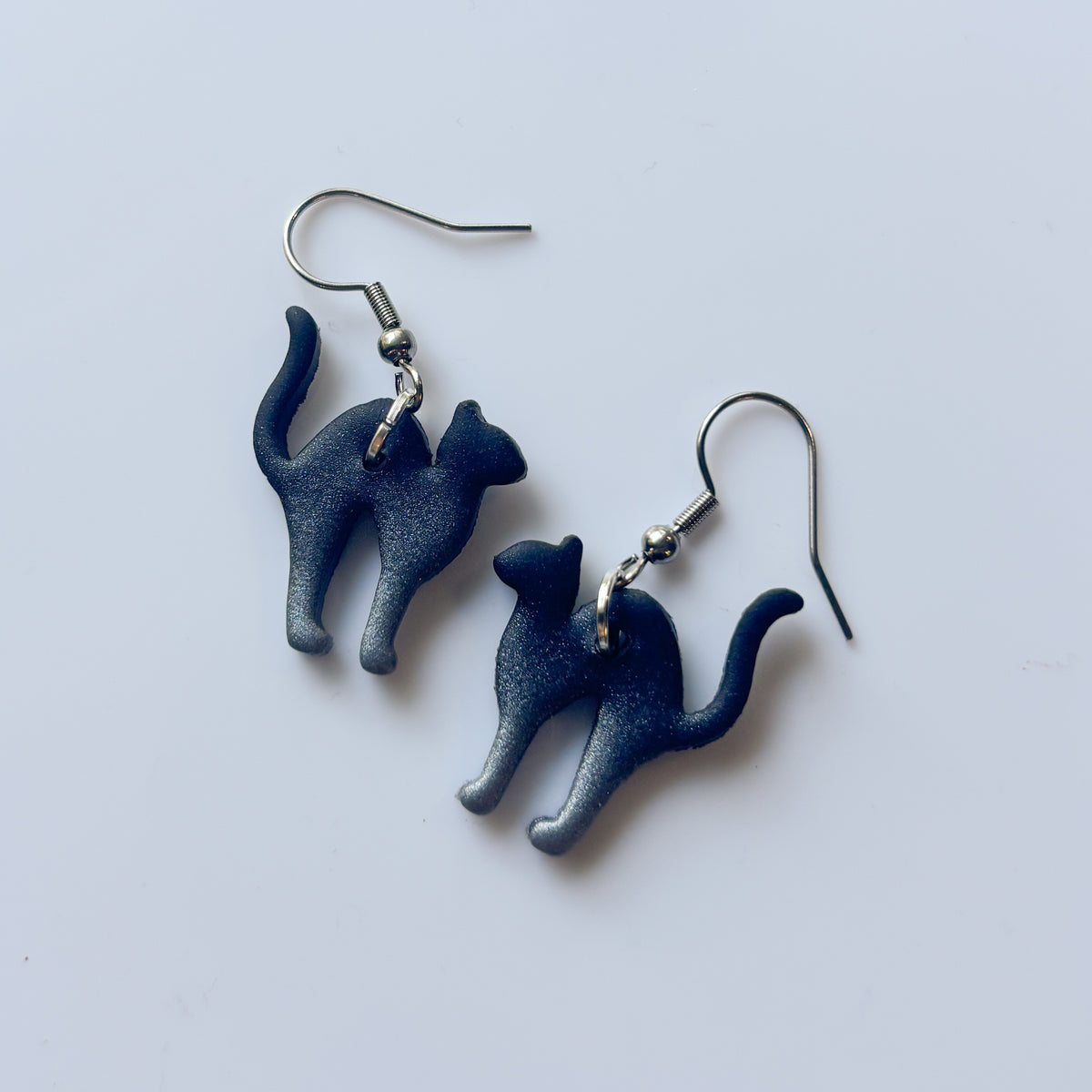 BLACK SILVER OMBRE CAT EARRINGS