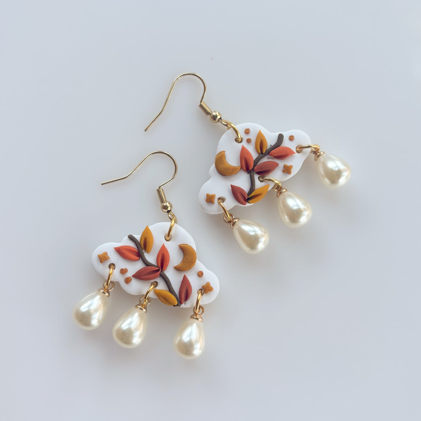 AUTUMN VINE CLOUD EARRINGS