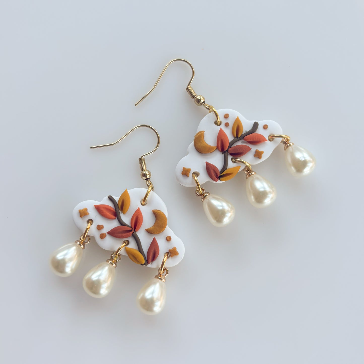 AUTUMN VINE CLOUD EARRINGS