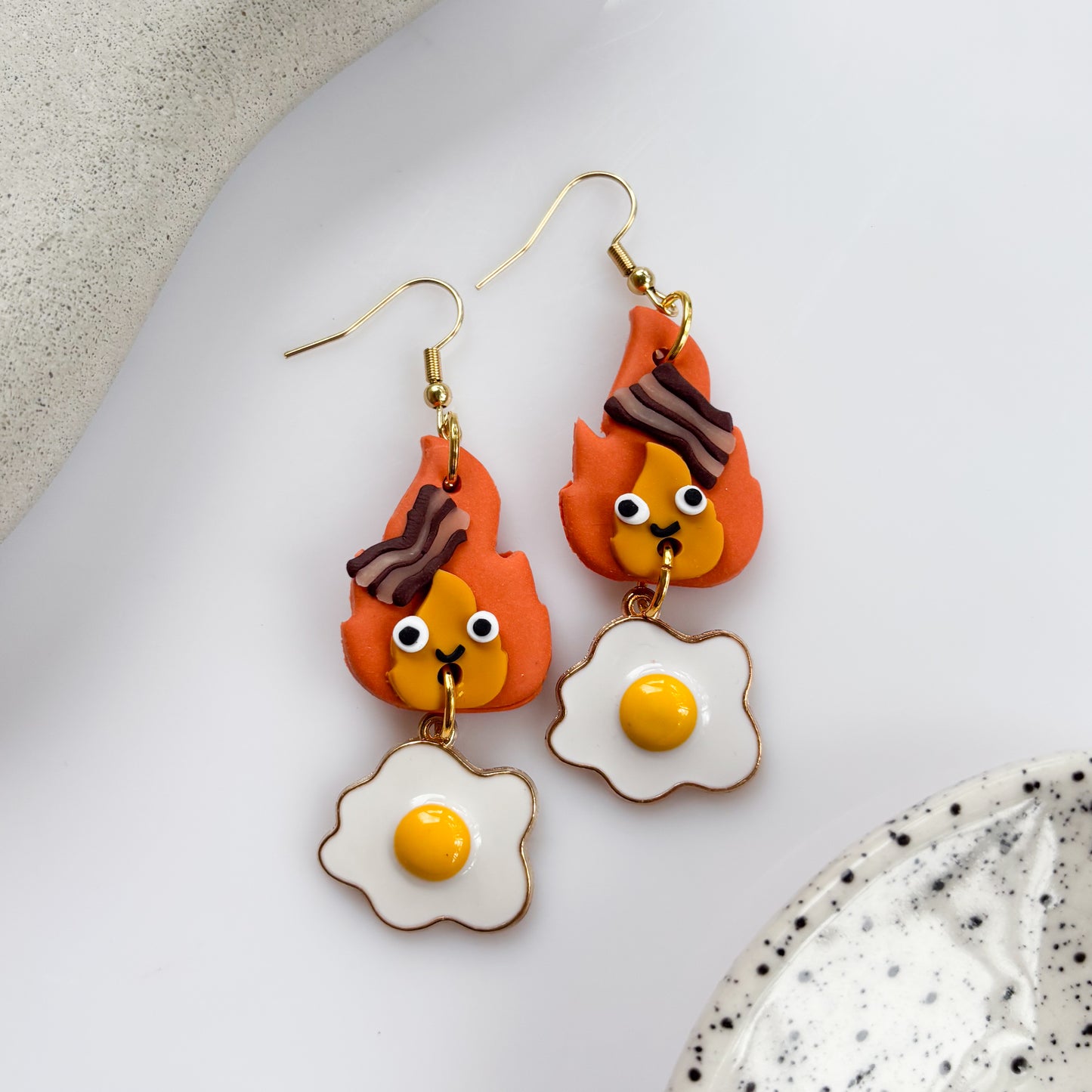 EGG CALCIFER EARRINGS