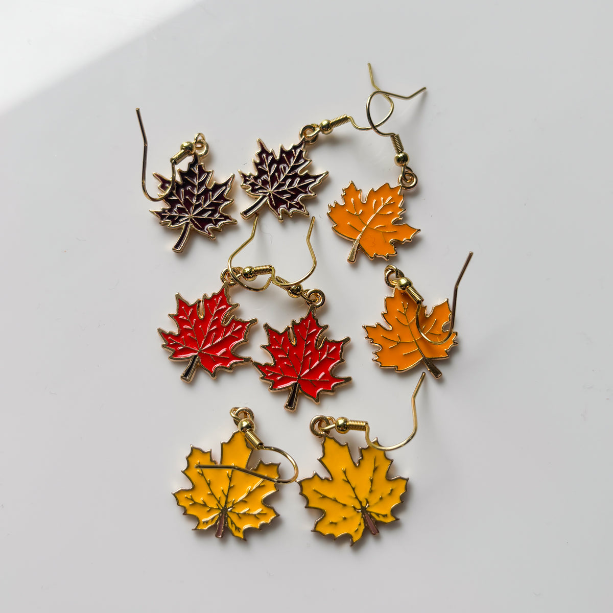 LITTLE AUTUMN LEAF CHARM EARRINGS