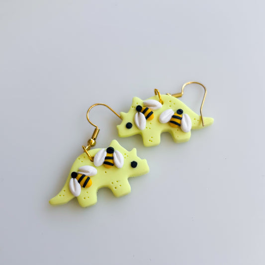 BEE DINO EARRINGS (TRICERATOPS)
