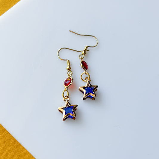 RED CIRCLE BLUE STAR CHARM EARRINGS
