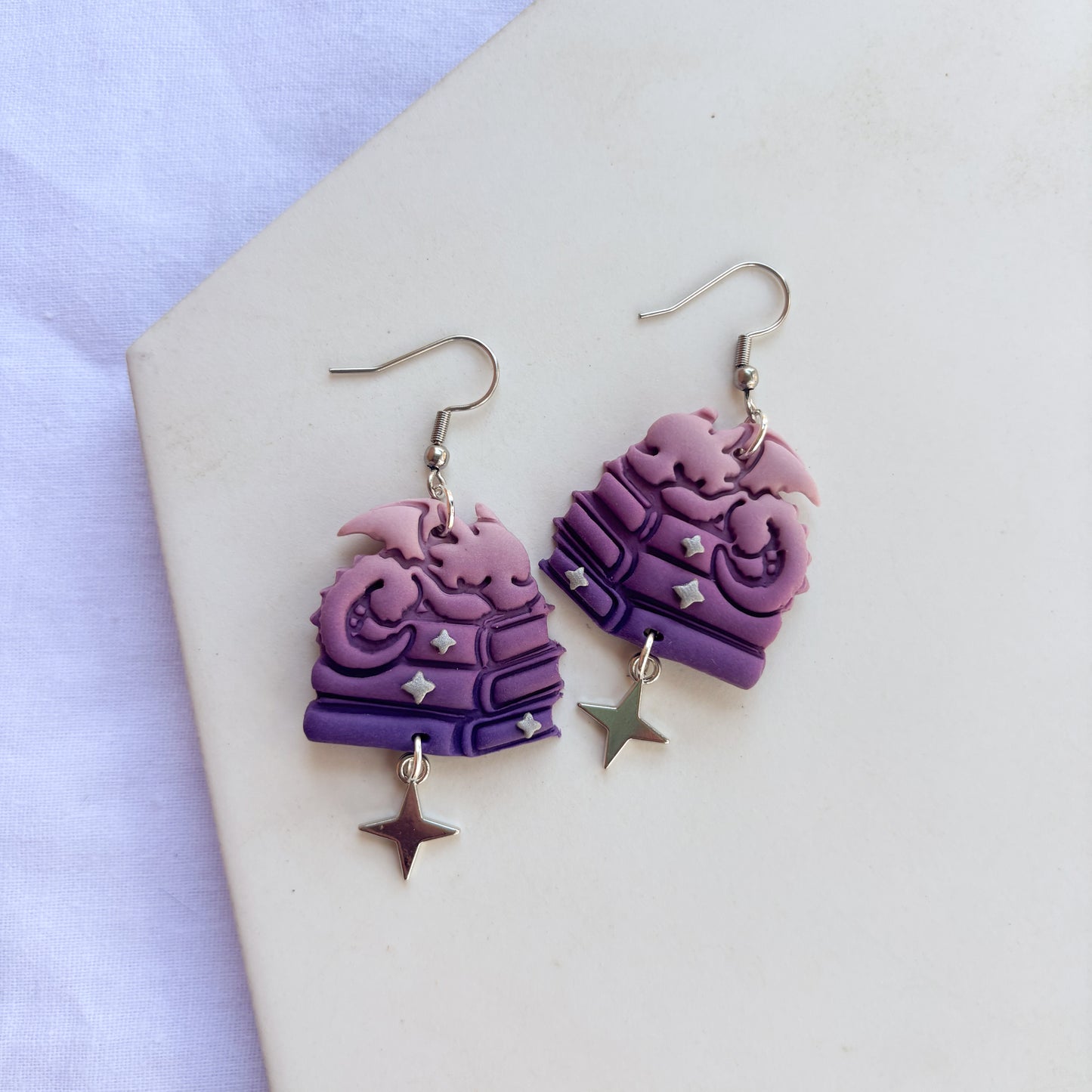 DRAGON ON BOOKS EARRINGS (PURPLE)