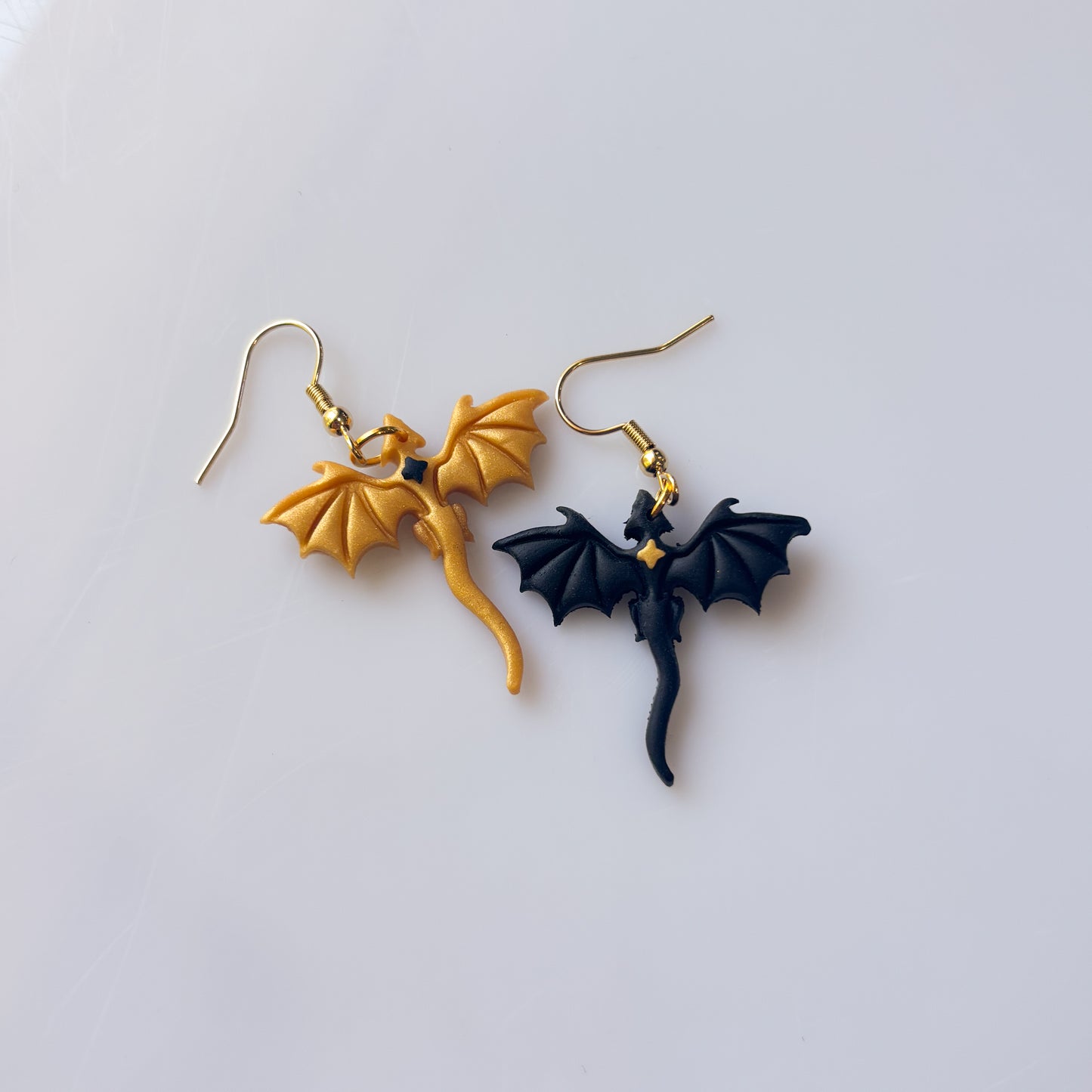 BLACK GOLD MISMATCH DRAGON EARRINGS (MINI)