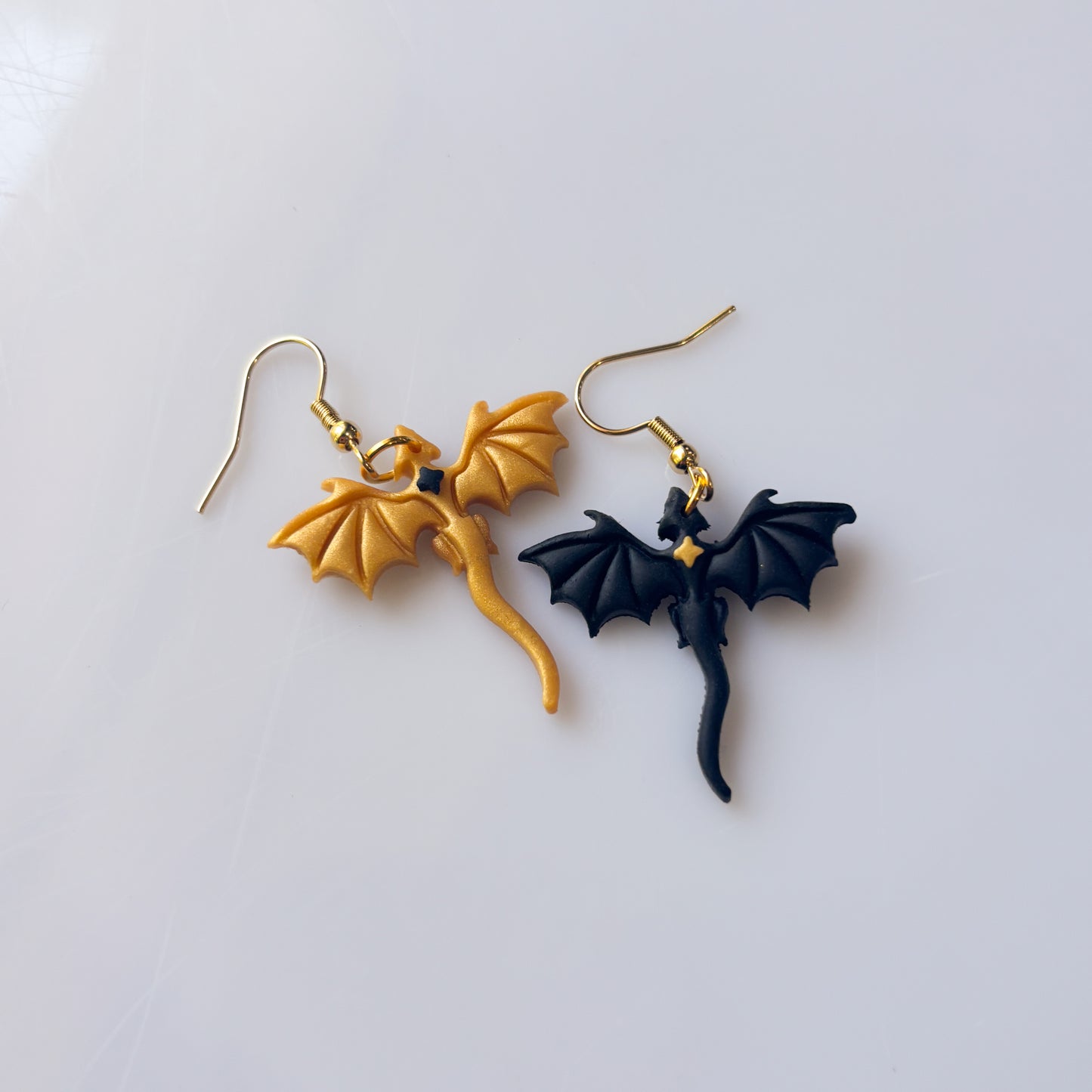 BLACK GOLD MISMATCH DRAGON EARRINGS (MINI)
