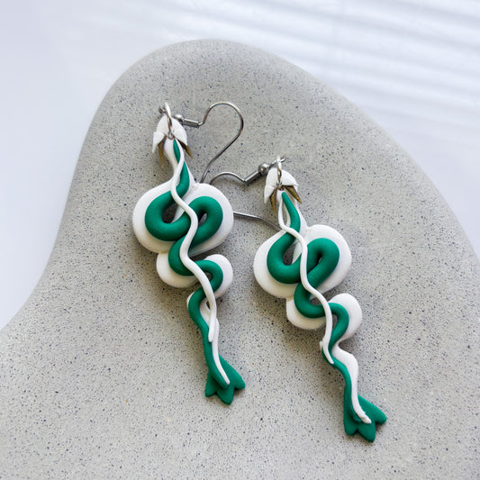 H A K U  EARRINGS