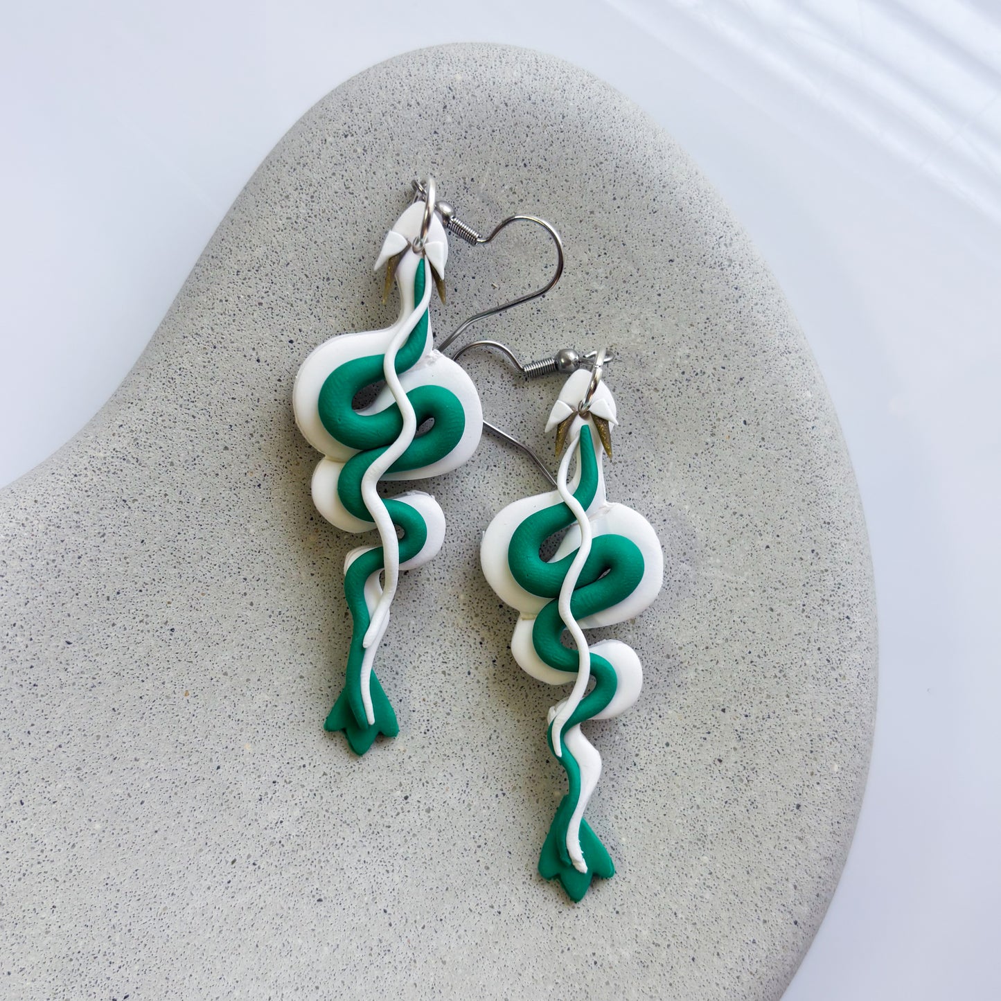 H A K U  EARRINGS