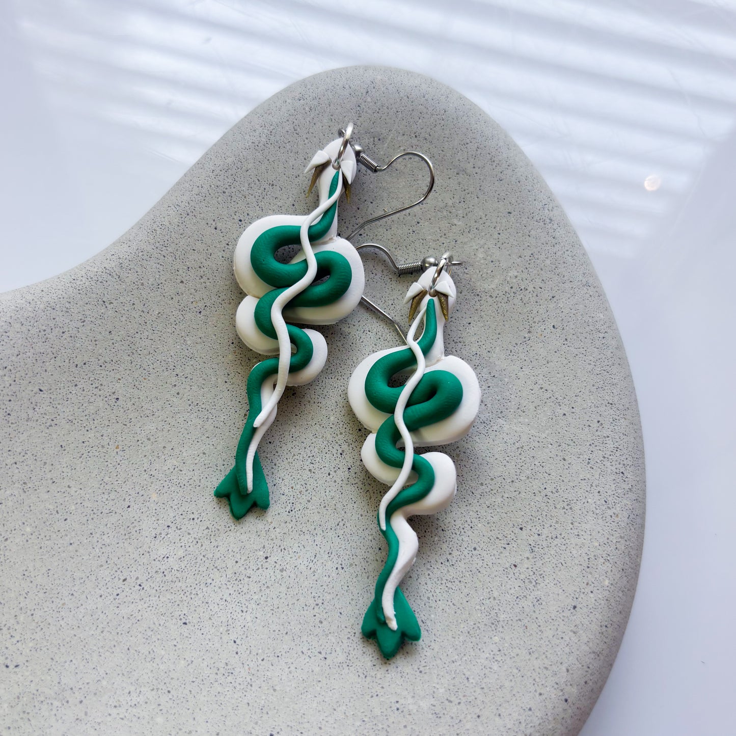 H A K U  EARRINGS