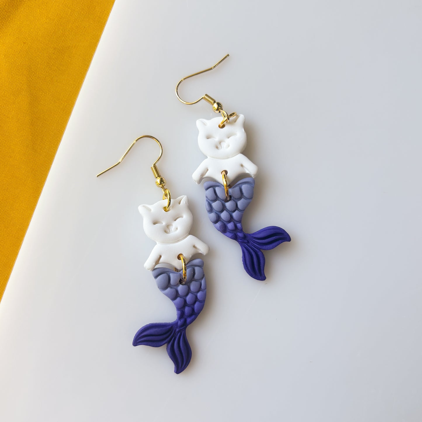 CAT FISH EARRINGS (PURPLE)