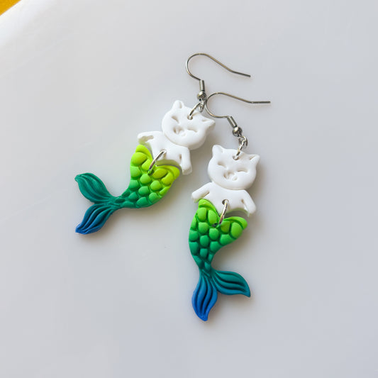 CAT FISH EARRINGS (BLUE GREEN)