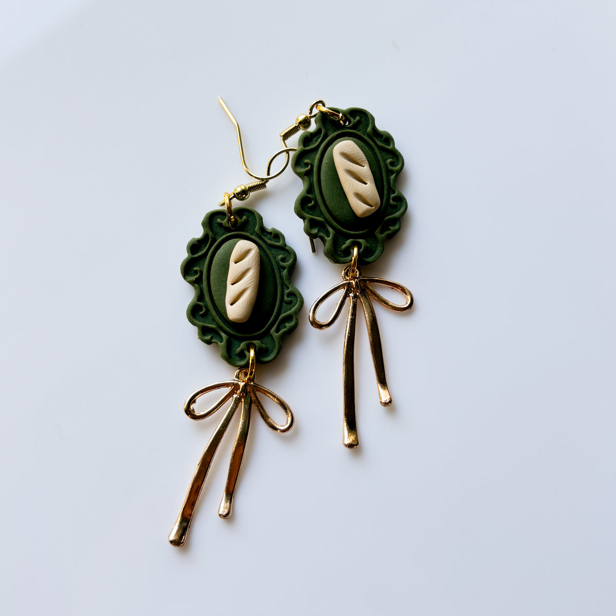 GREEN BAGUETTE FRAME EARRINGS