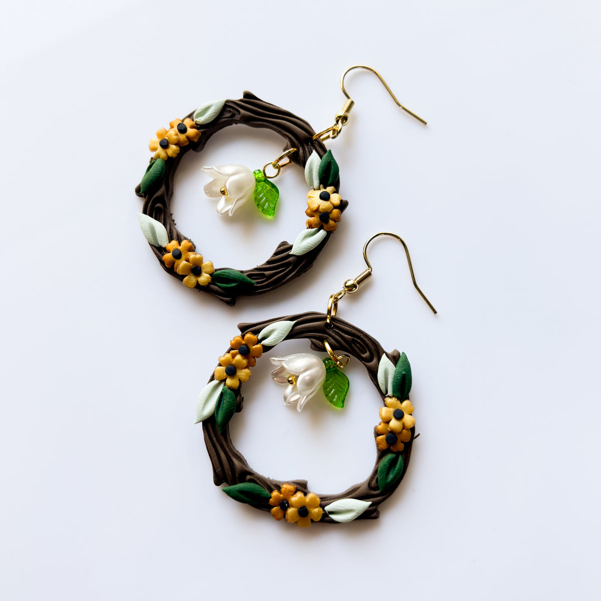 WOODLAND CIRCLES GOLD & GREEN EARRINGS