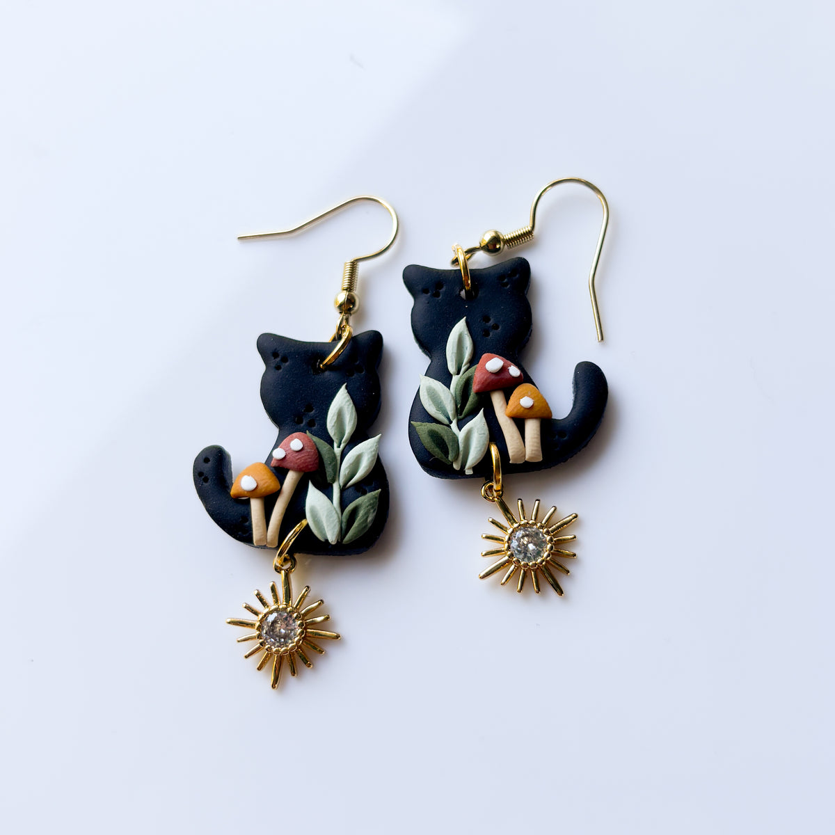 MUSHROOM CAT EARRINGS