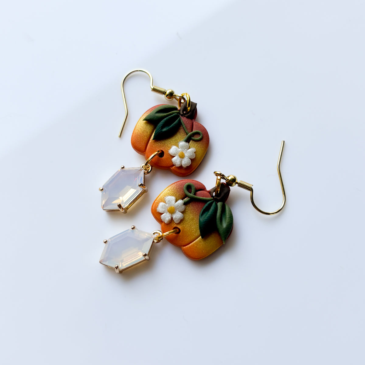 LIL OMBRE PUMPKINS WITH HEXAGON CHARM EARRINGS