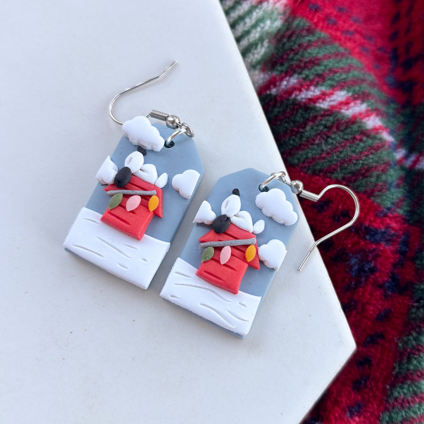 SNOOPY CHRISTMAS EARRINGS