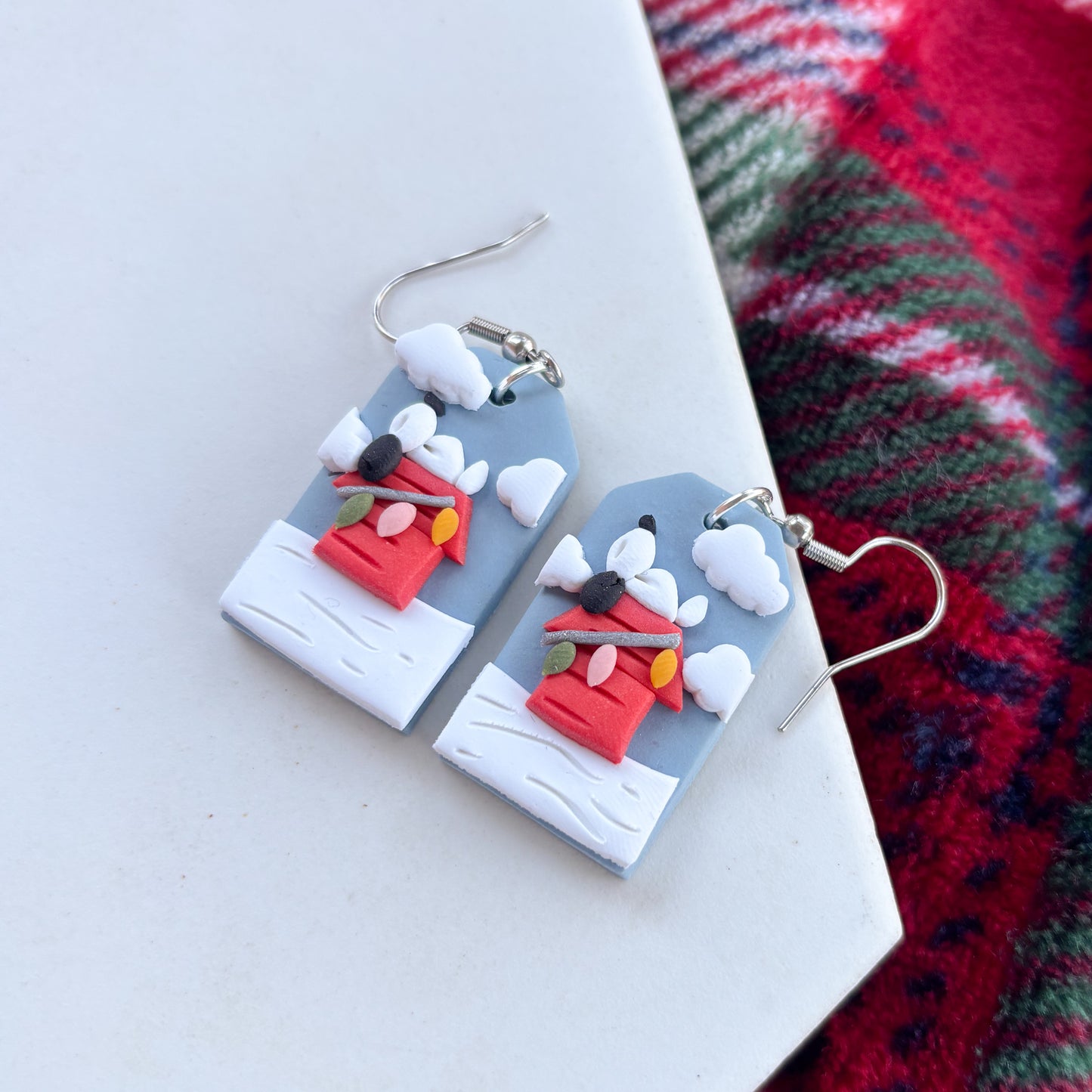 SNOOPY CHRISTMAS EARRINGS