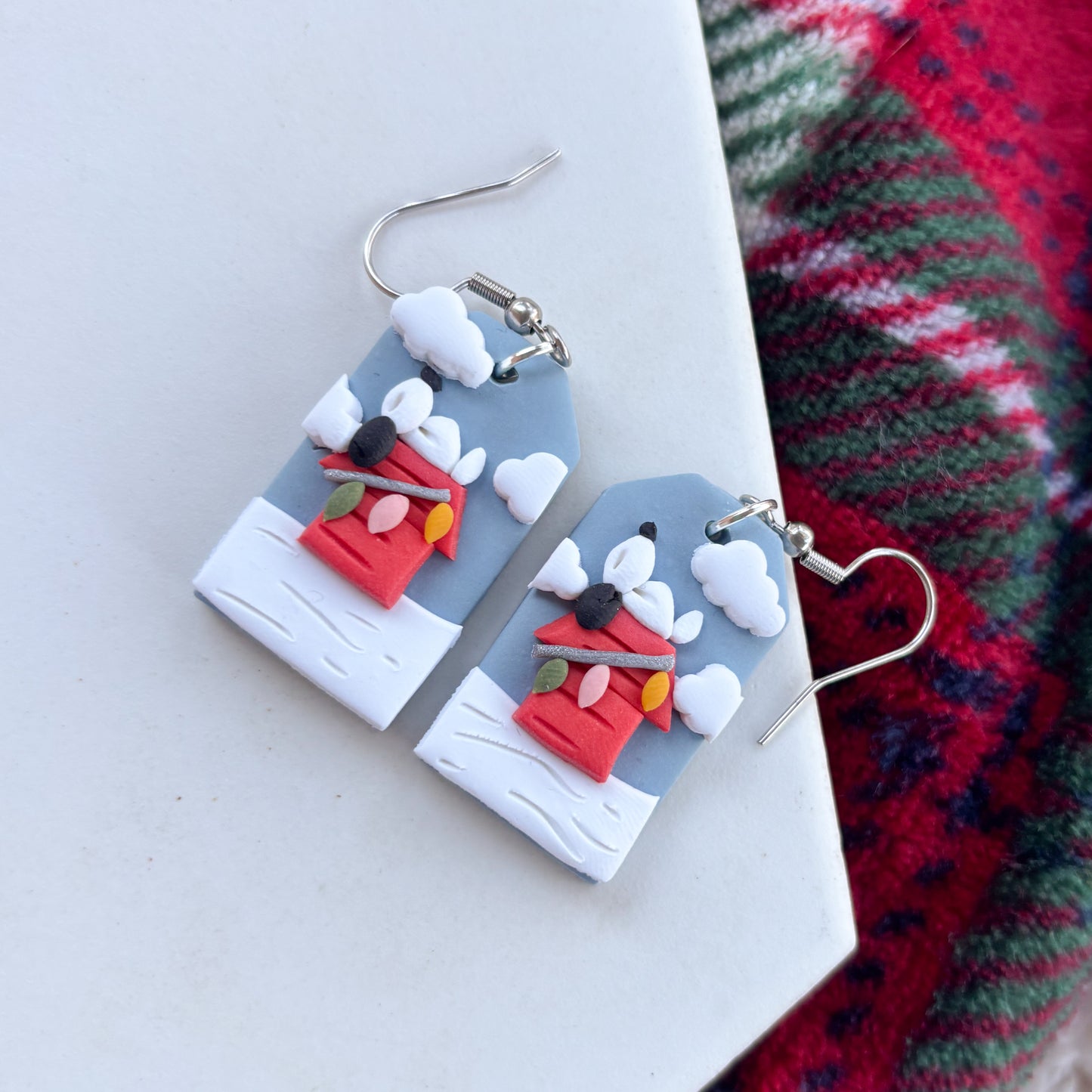 SNOOPY CHRISTMAS EARRINGS