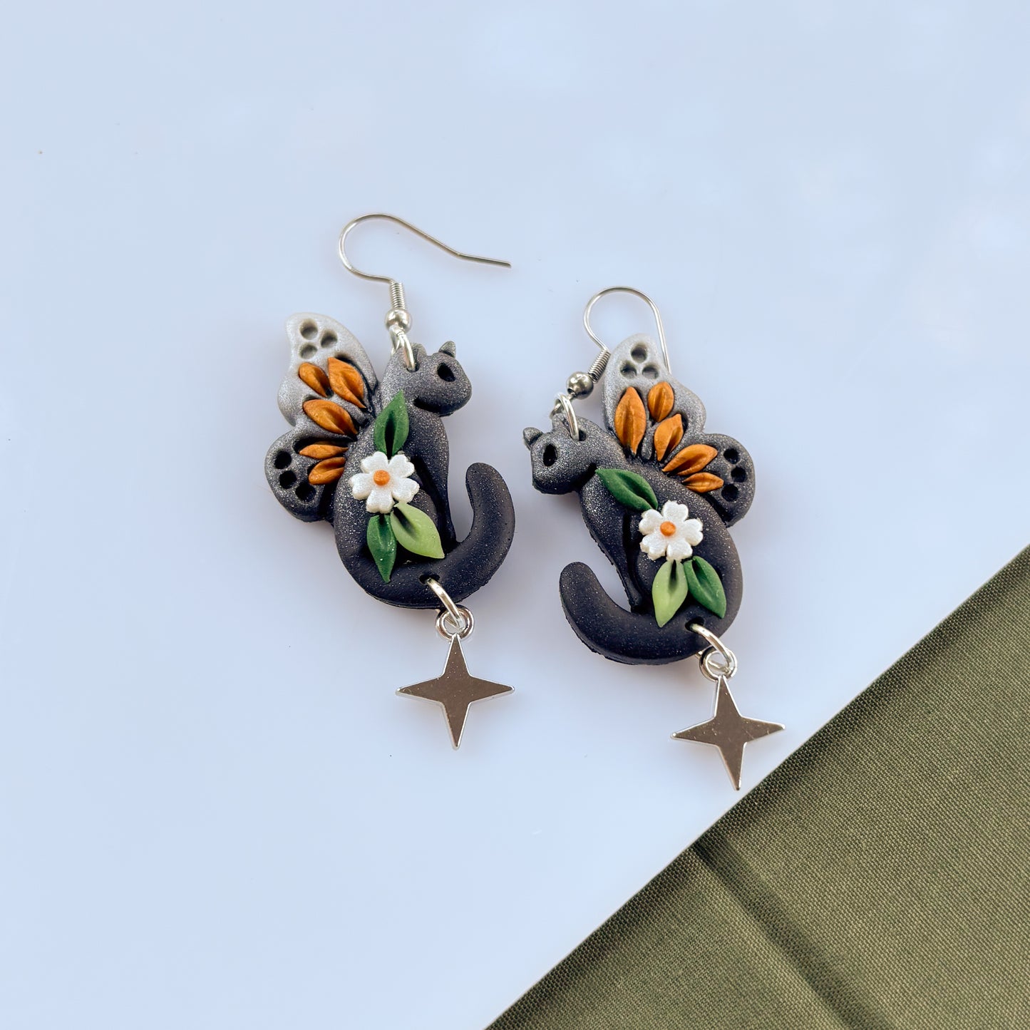 PEARLY FAIRY CAT EARRINGS