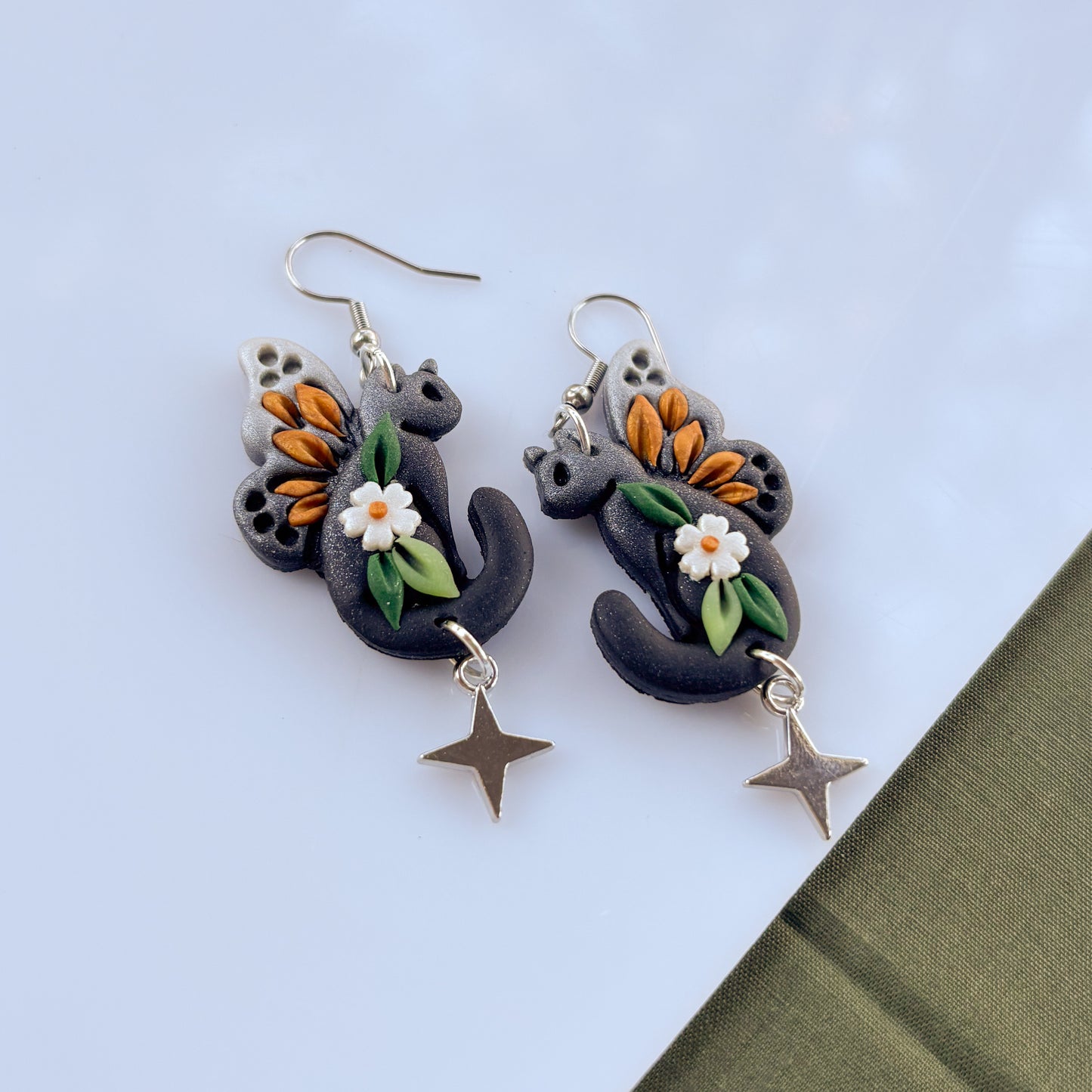 PEARLY FAIRY CAT EARRINGS