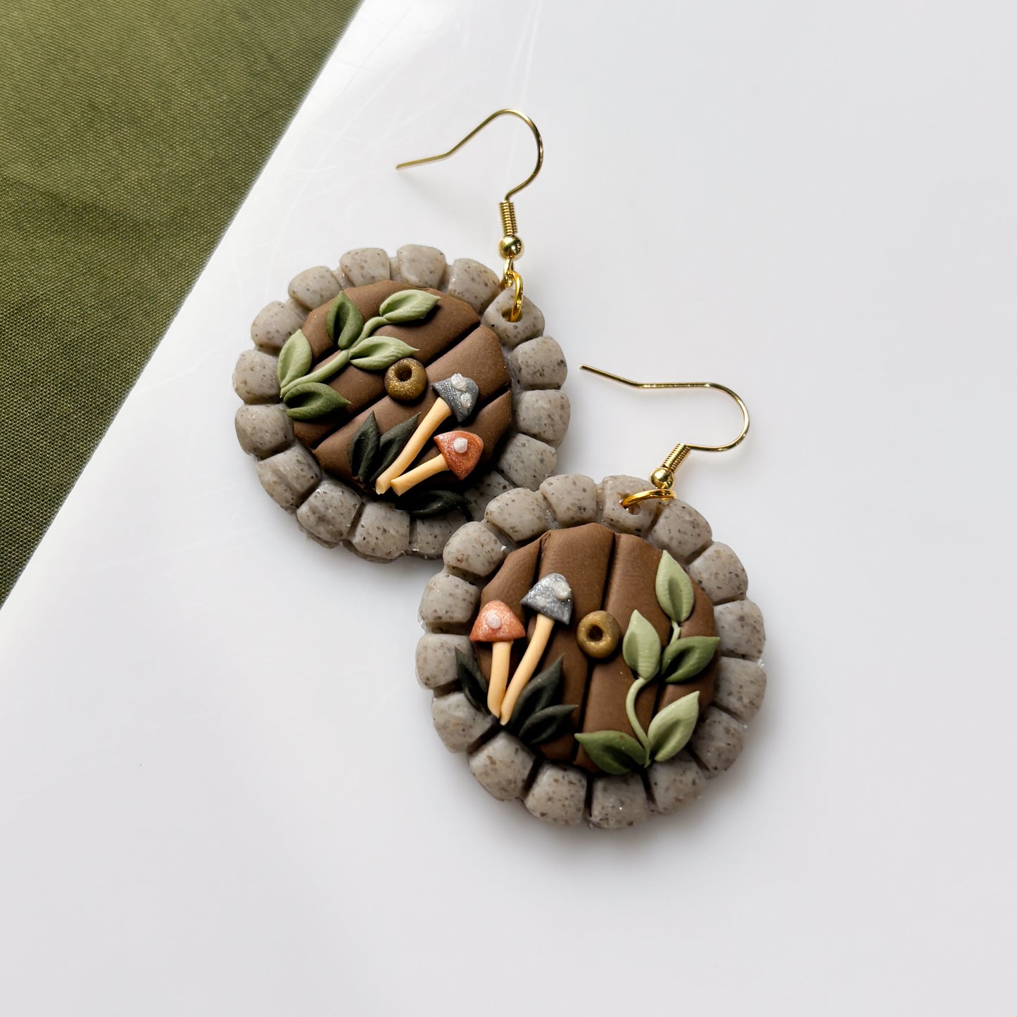 ROUND FOREST DOOR EARRINGS